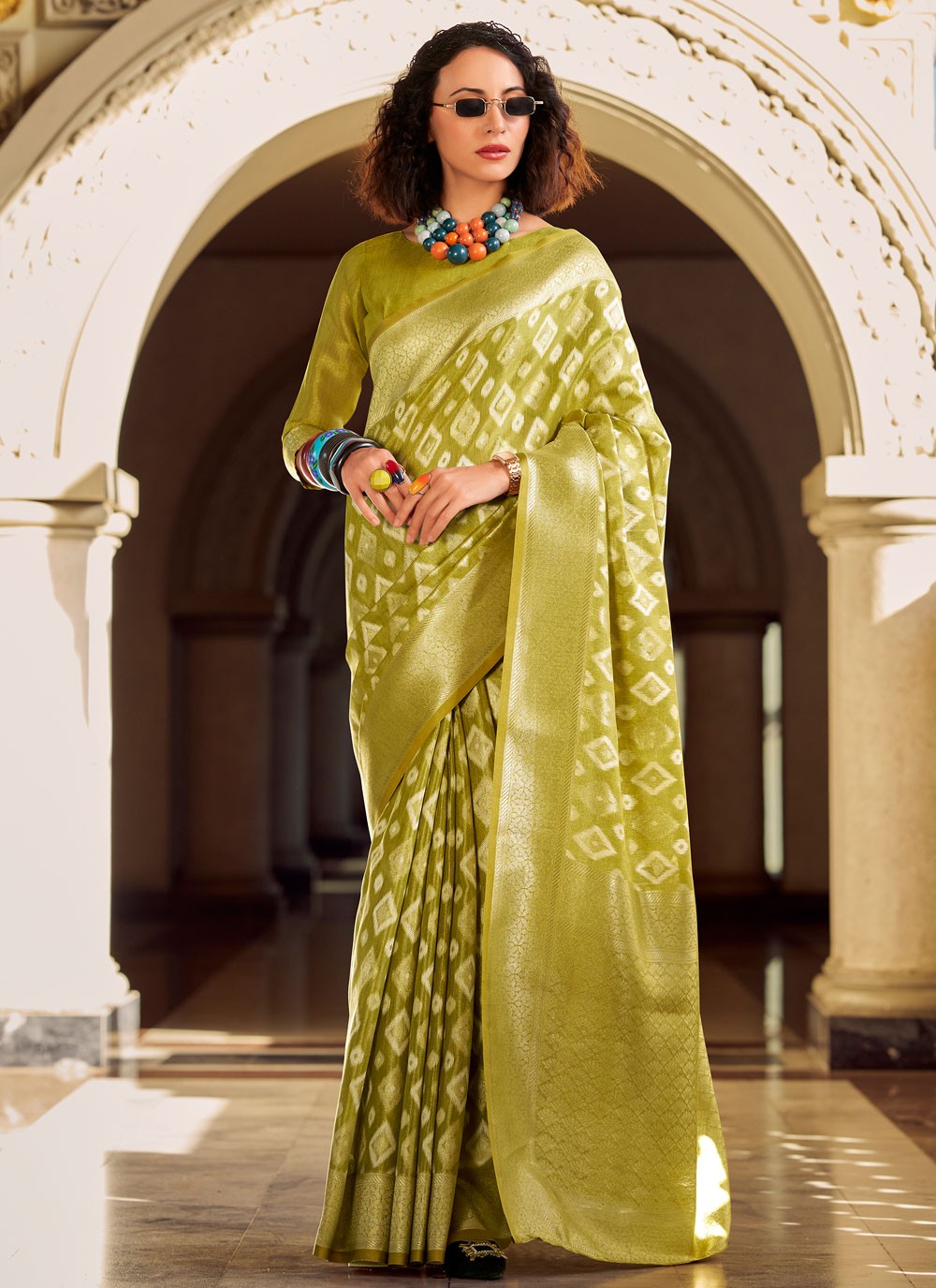 Classic Saree Weaving Zari Green Silk Saree S13602