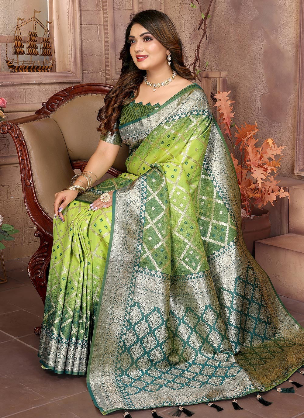Woven Silk Green Saree S14647
