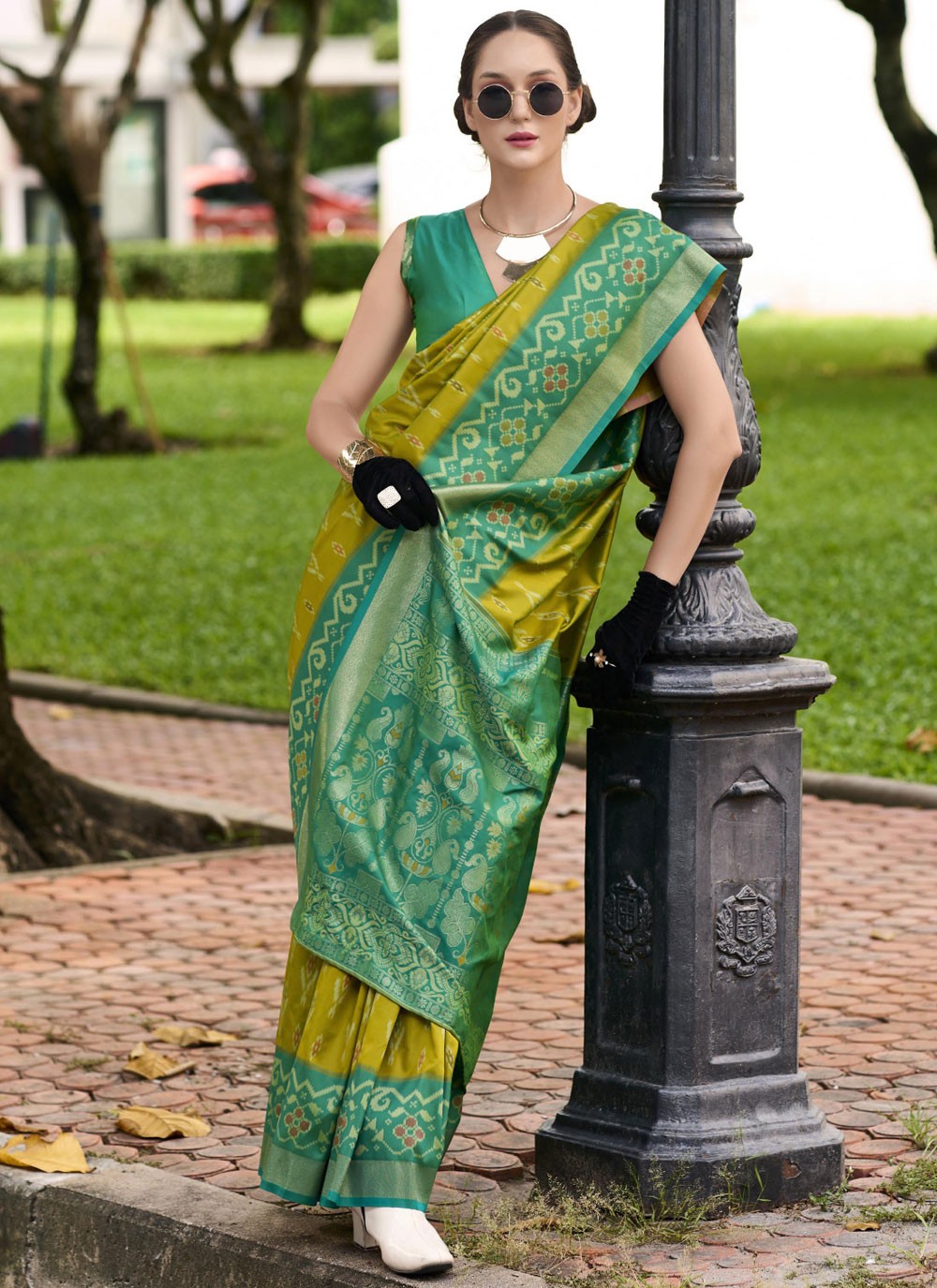 Traditional Weaving Zari Silk Blue Saree - S10879