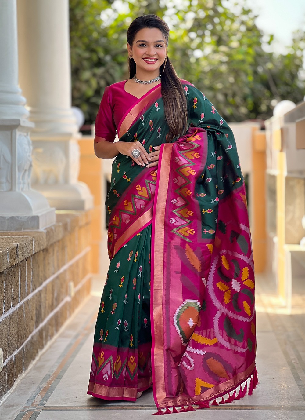 Weaving Zari Silk Green Saree S14310