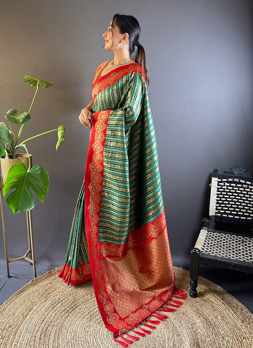Traditional Weaving Zari Silk Saree - S7606