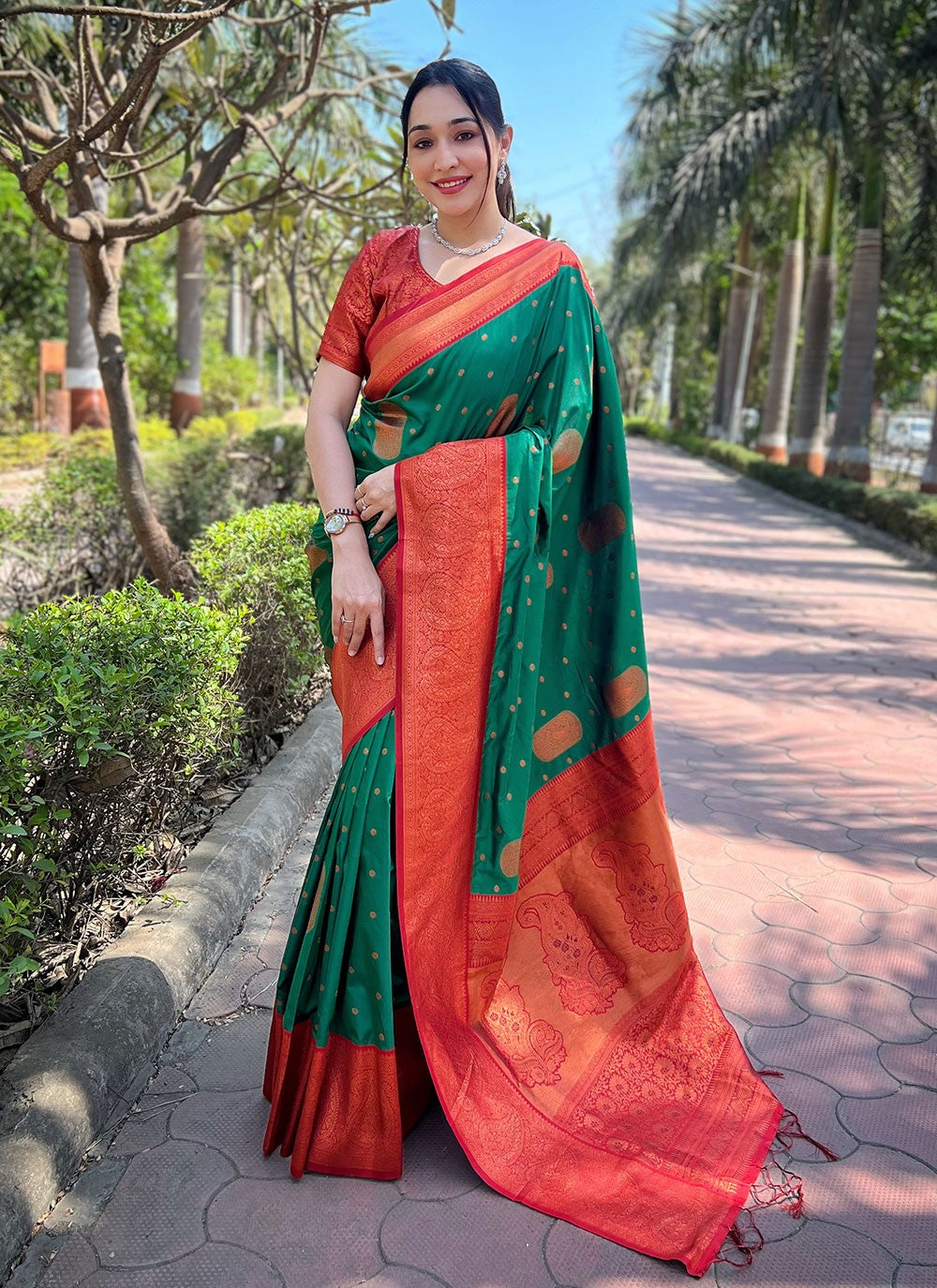 Classic Woven Silk Saree - S8093