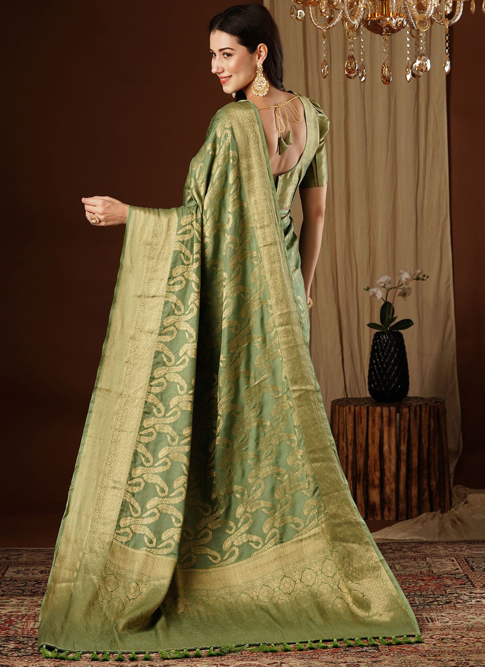 Contemporary Weaving Zari Viscose Saree - S8235