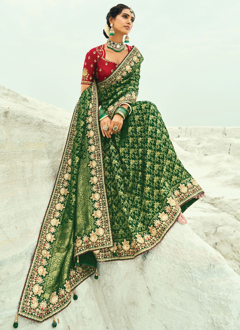 Green Pure Georgette Trendy Saree Cutdana, Embroidered, Fancy Work, Zari S19125