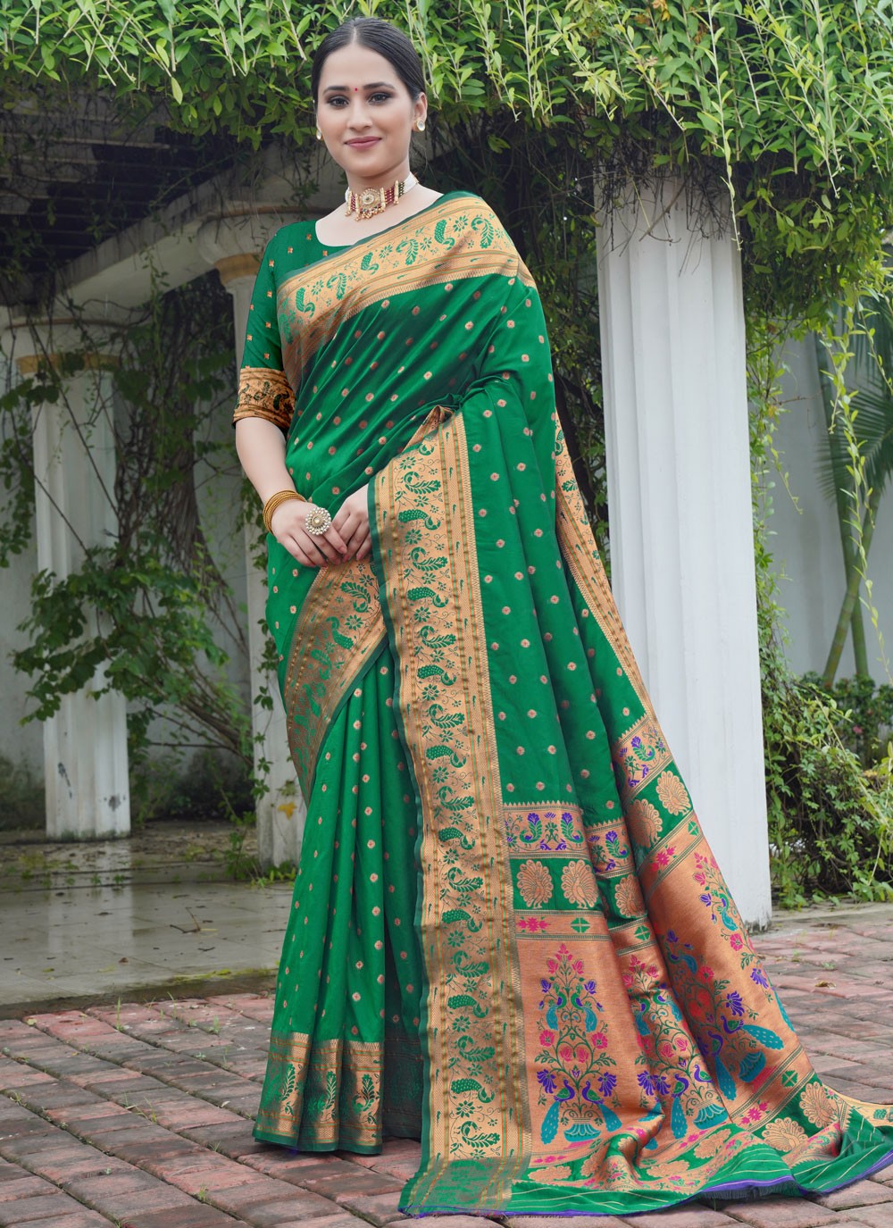 Contemporary Weaving Zari Green Paithni S12640