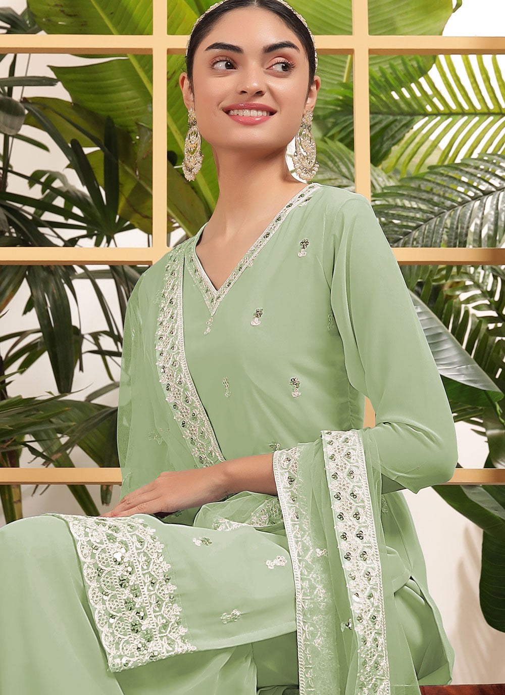 Embroidered Georgette Green Salwar Suit T5959