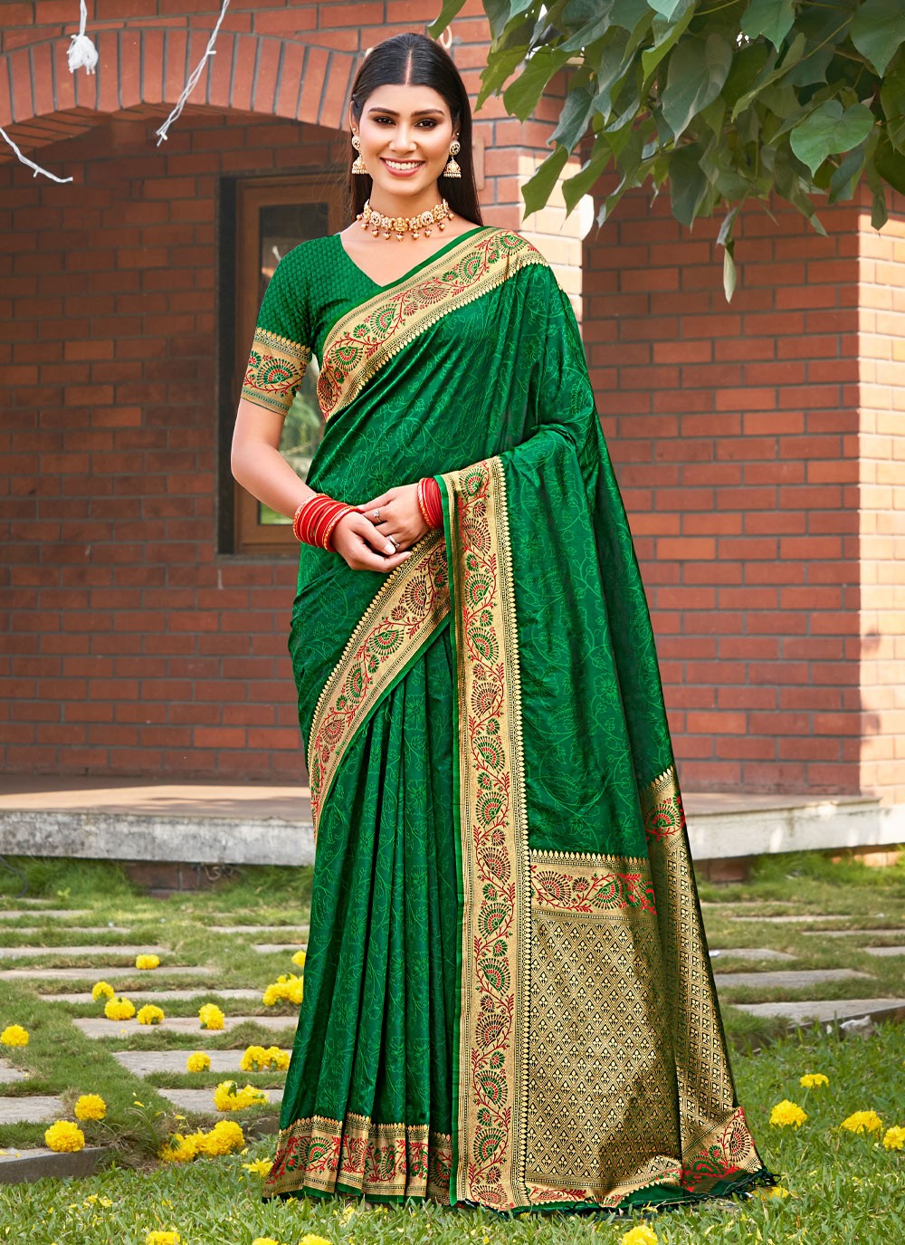 Traditional Weaving Zari Kanjivaram Silk Saree - S5157