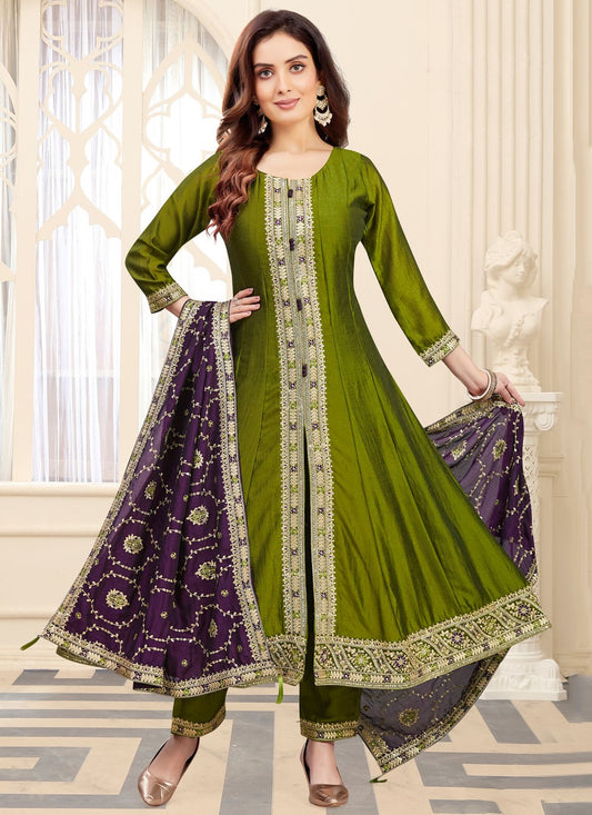 Salwar Suit Embroidered Green Silk T5690