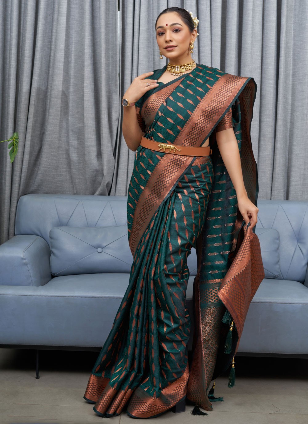 Traditional Jacquard Work Silk Saree - S2820