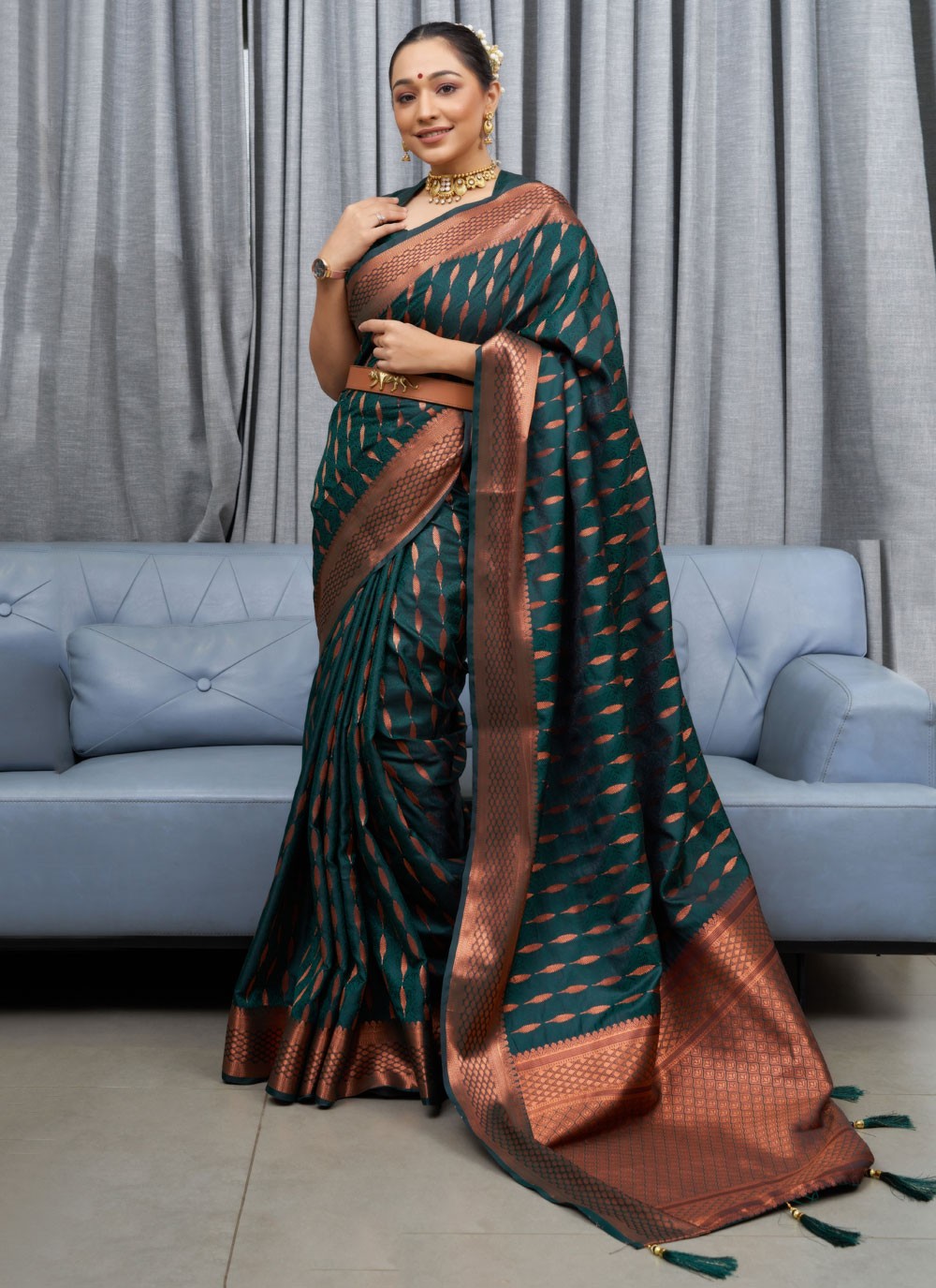 Traditional Jacquard Work Silk Saree - S2820