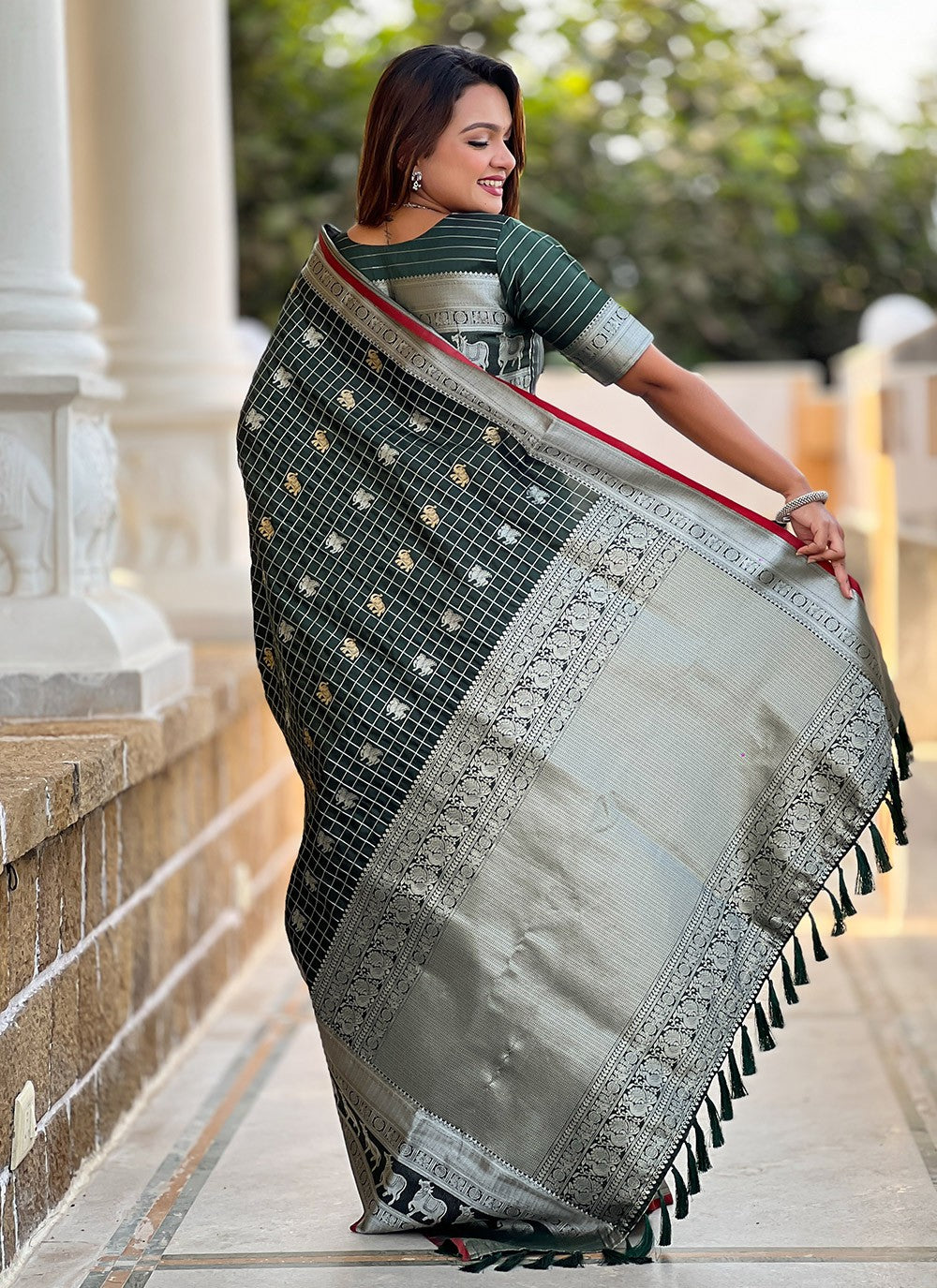 Weaving Zari Silk Green Saree S14346