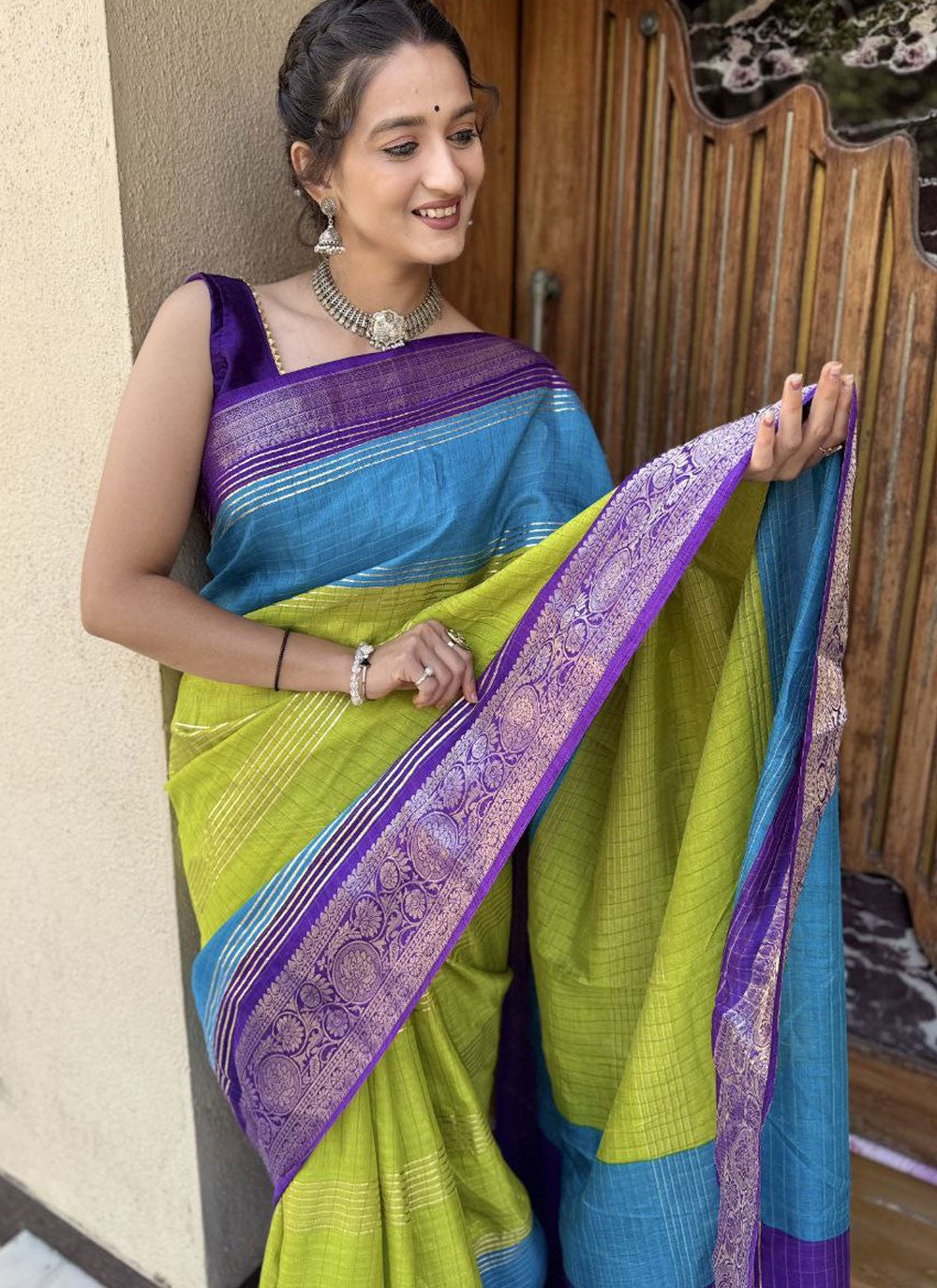 Foliage Prints Pure Dola Saree - S11844