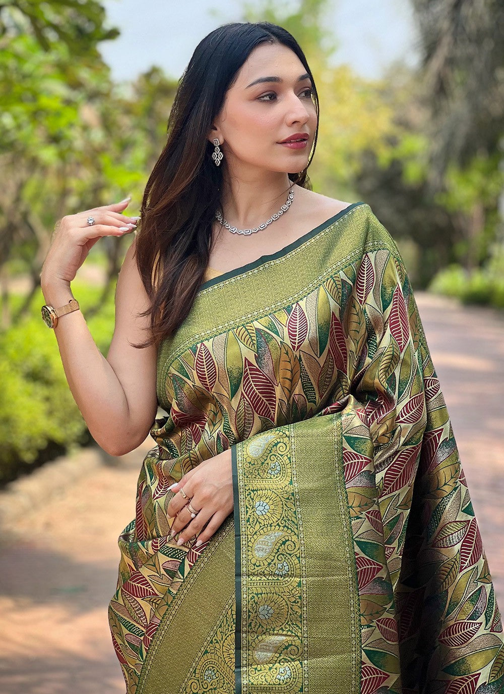 Traditional Weaving Zari Silk Saree - S6365