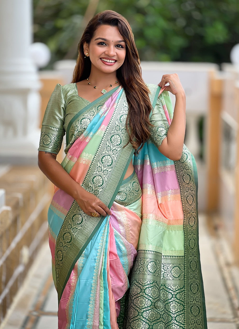 Green Silk Trendy Saree Jacquard Work S16050