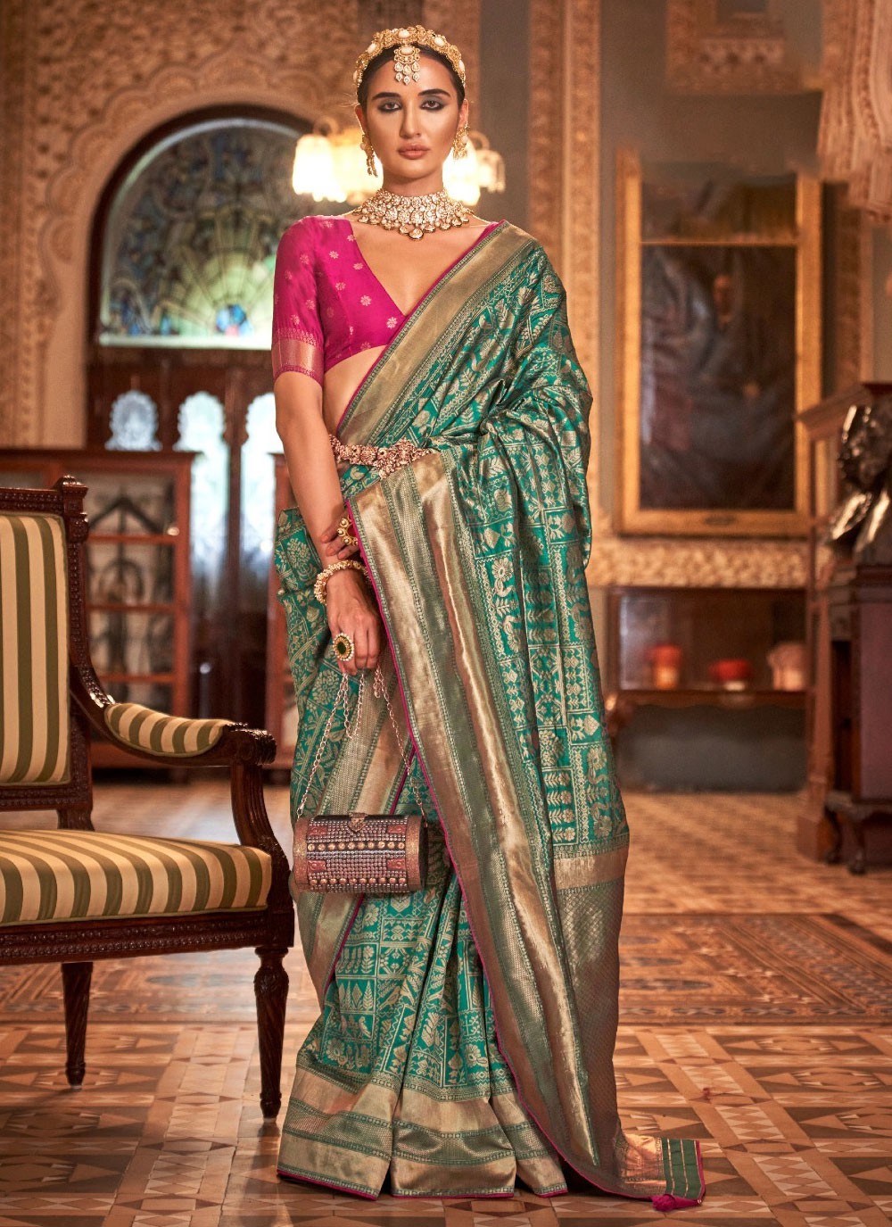 Classic Weaving Zari Banarasi Silk Saree - S4035