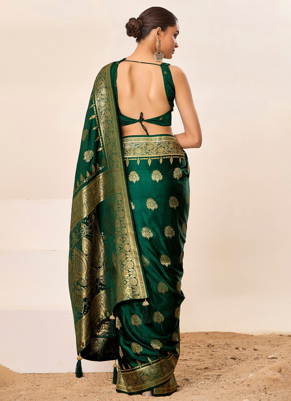 Green Satin Silk Trendy Saree Jacquard Work, Woven S16448