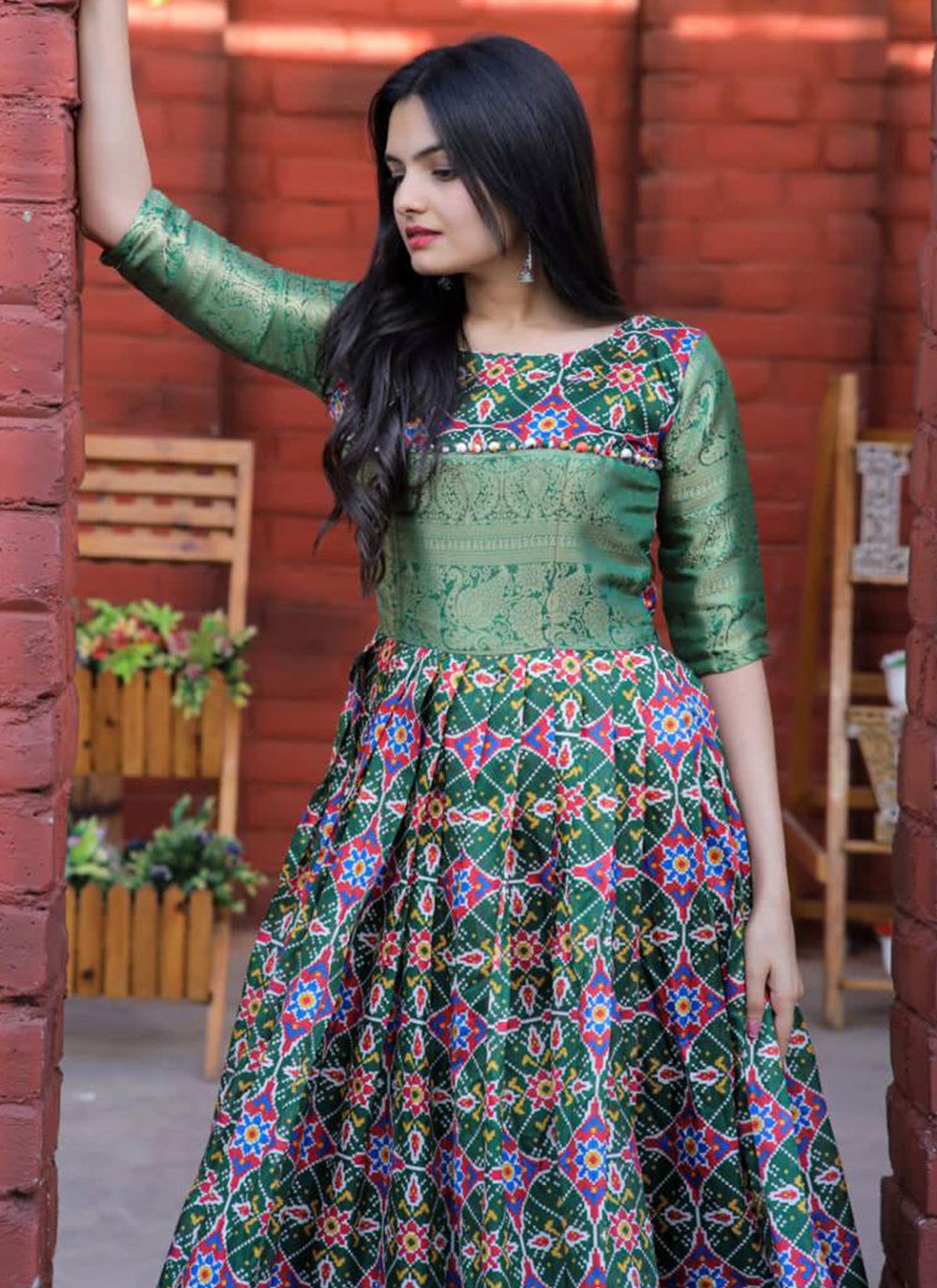 Jacquard Silk Gown - G1124