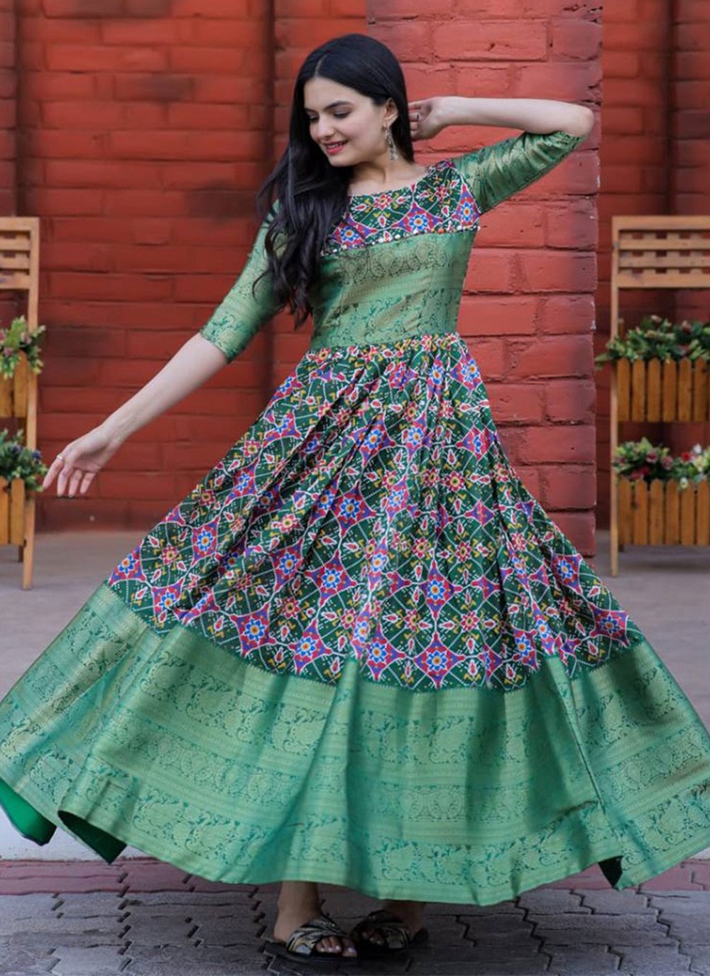 Jacquard Silk Gown - G1124