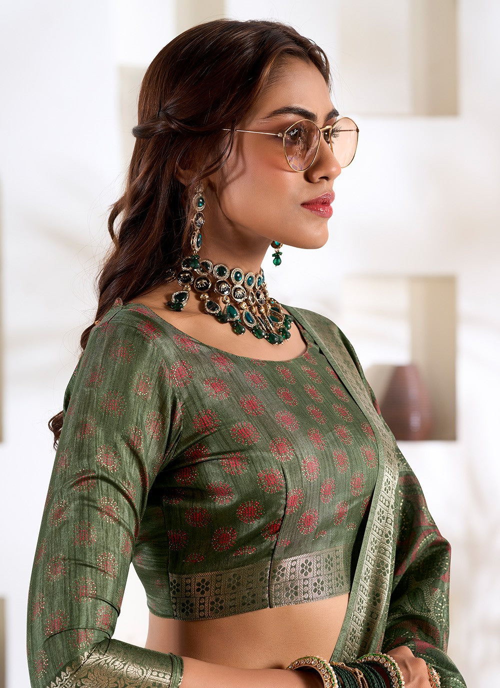 Classic Foliage Prints Silk Saree - S7160