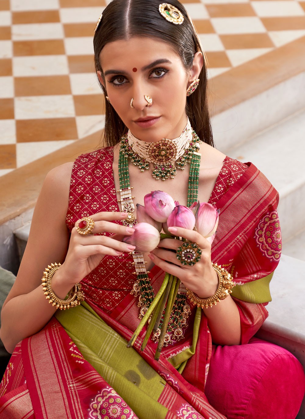 Contemporary Foliage Prints Silk Saree - S7561