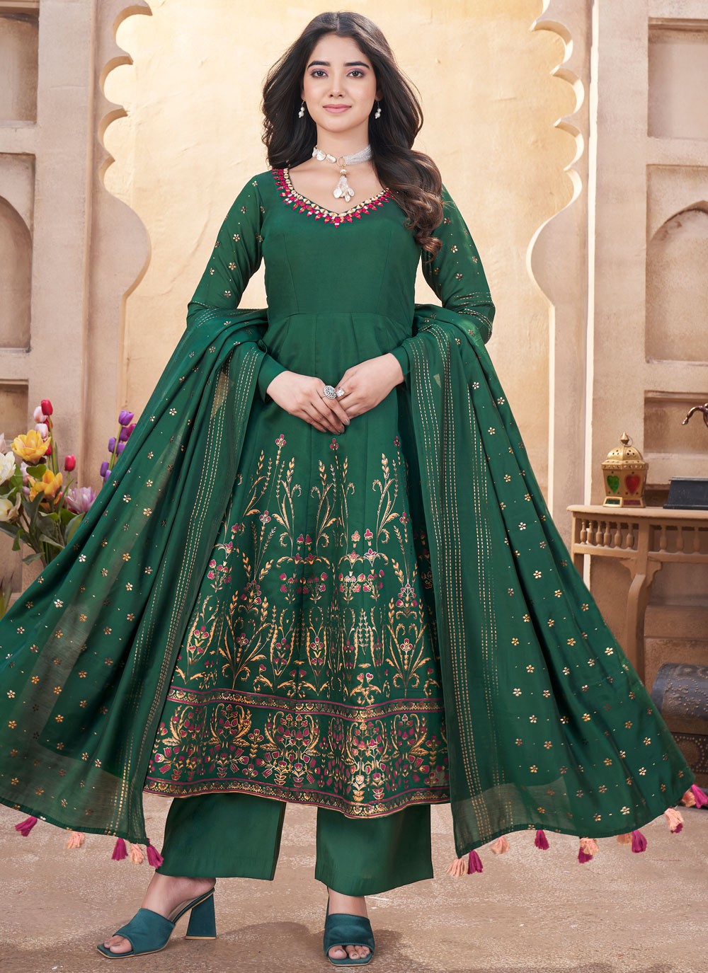 Salwar Suit Foliage Prints Green Silk T5604