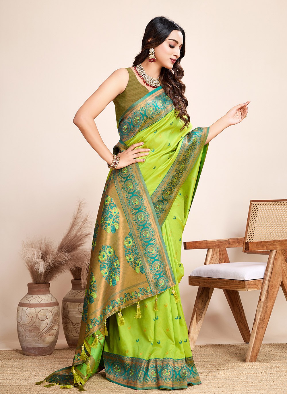 Woven Jacquard Silk Saree - S12314