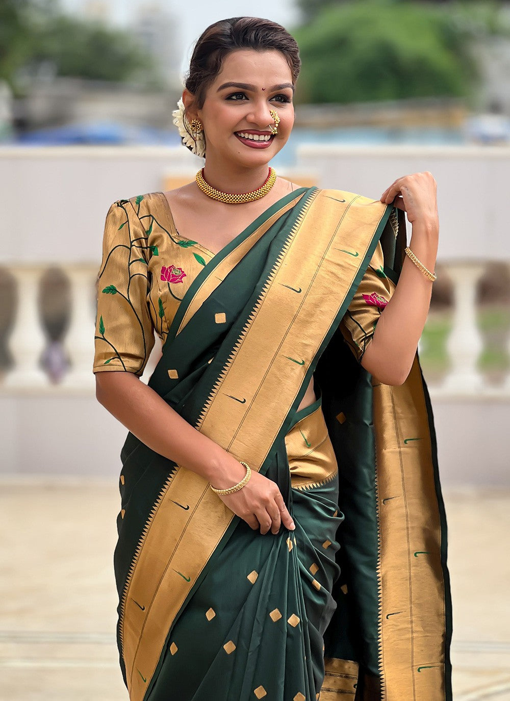 Green Silk Classic Saree Jacquard Work S18312