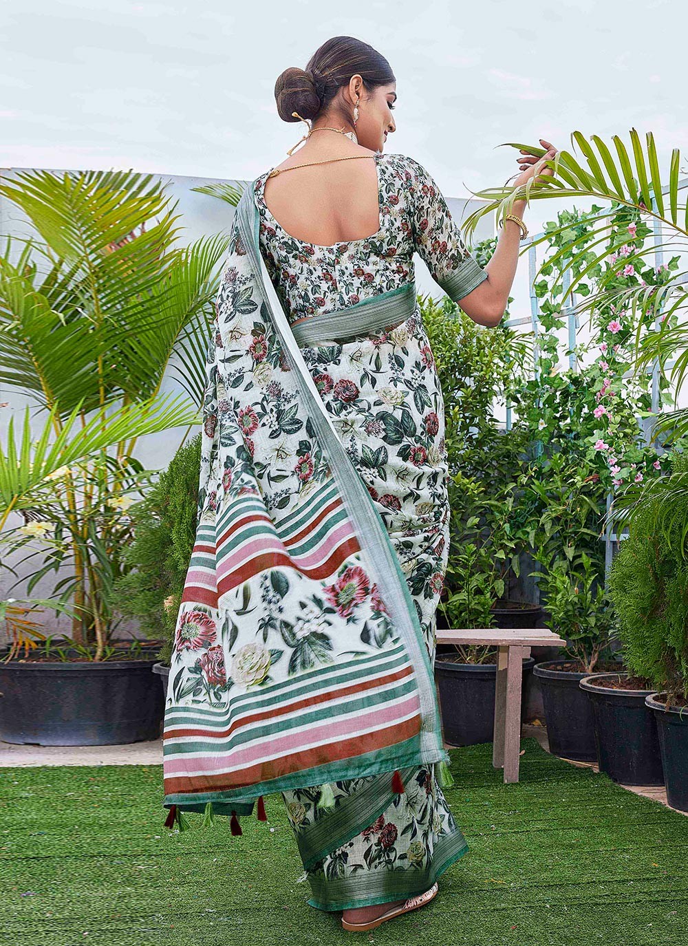 Classic Digital Print Linen Saree - S8986