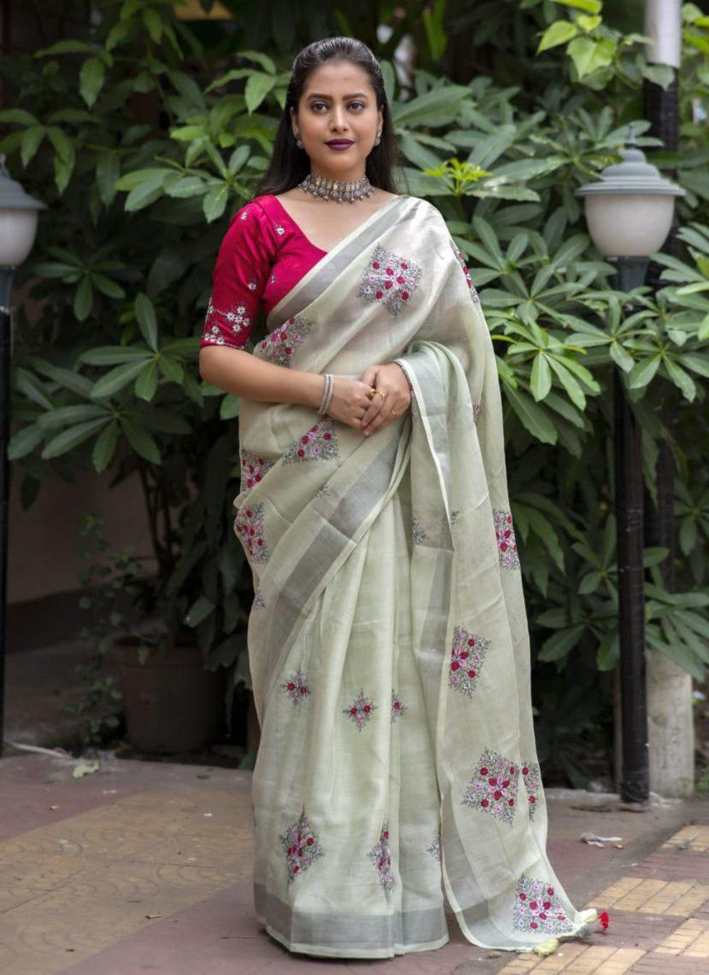 Trendy Printed Linen, Silk Saree - S6744