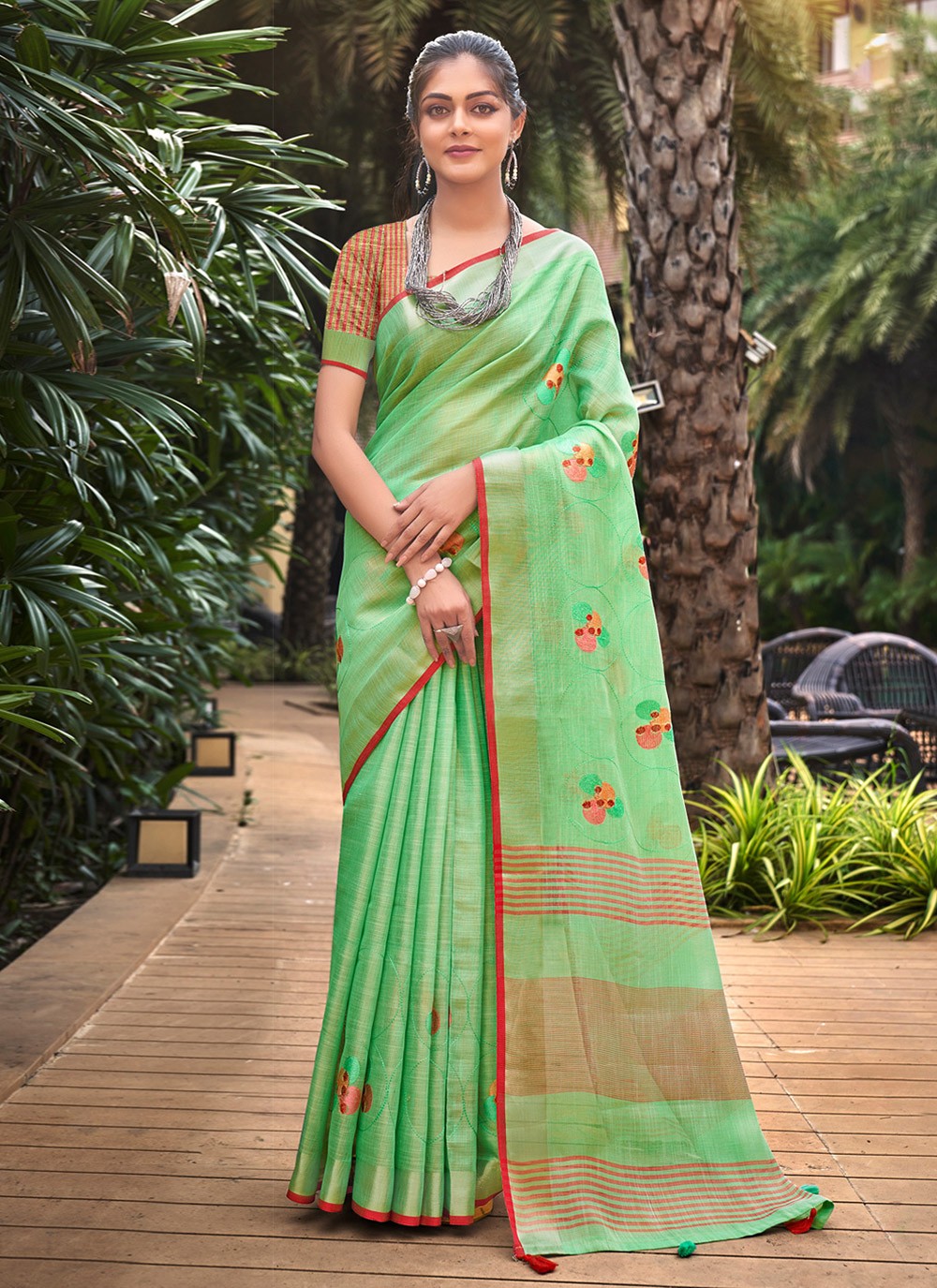 Classic Thread Linen Saree - S4158