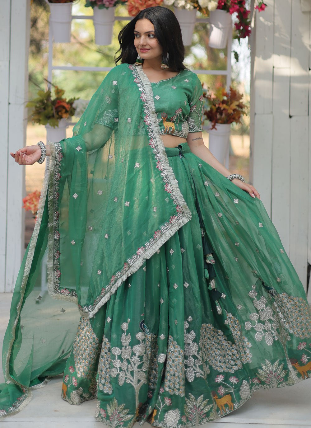 Machine Embroidery Fancy Fabric Bollywood Style - L2394
