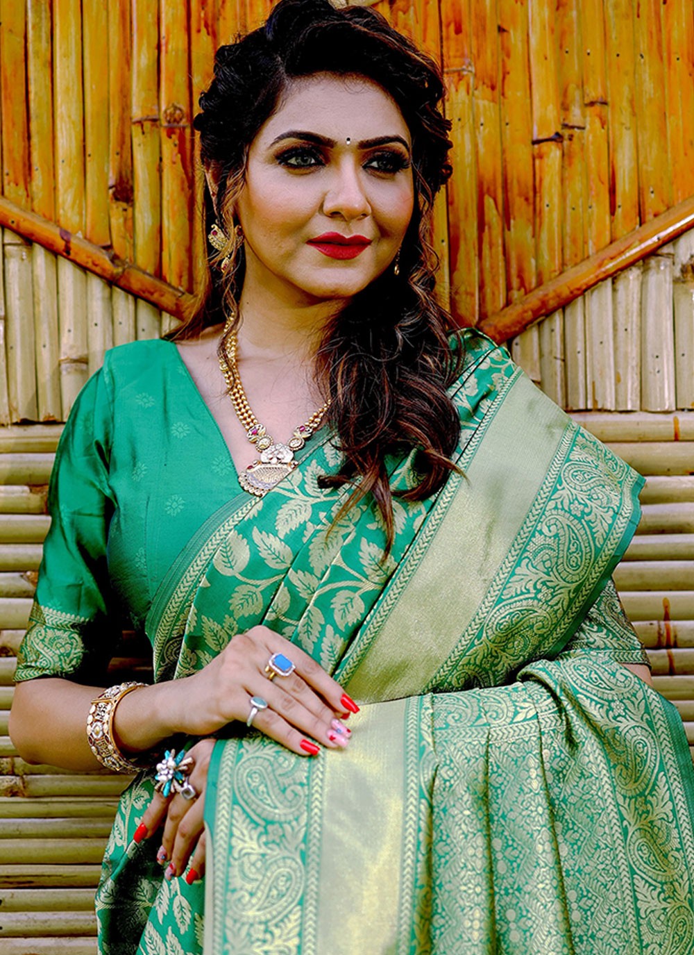 Classic Woven Banarasi Silk Saree - S6034