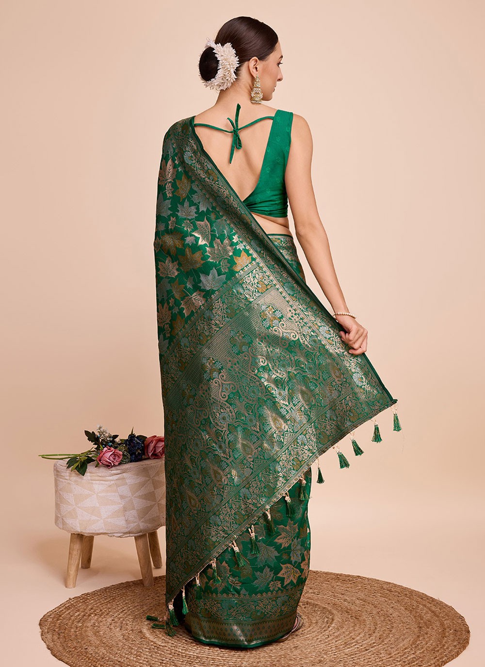 Classic Weaving Zari Handloom Silk Saree - S6852