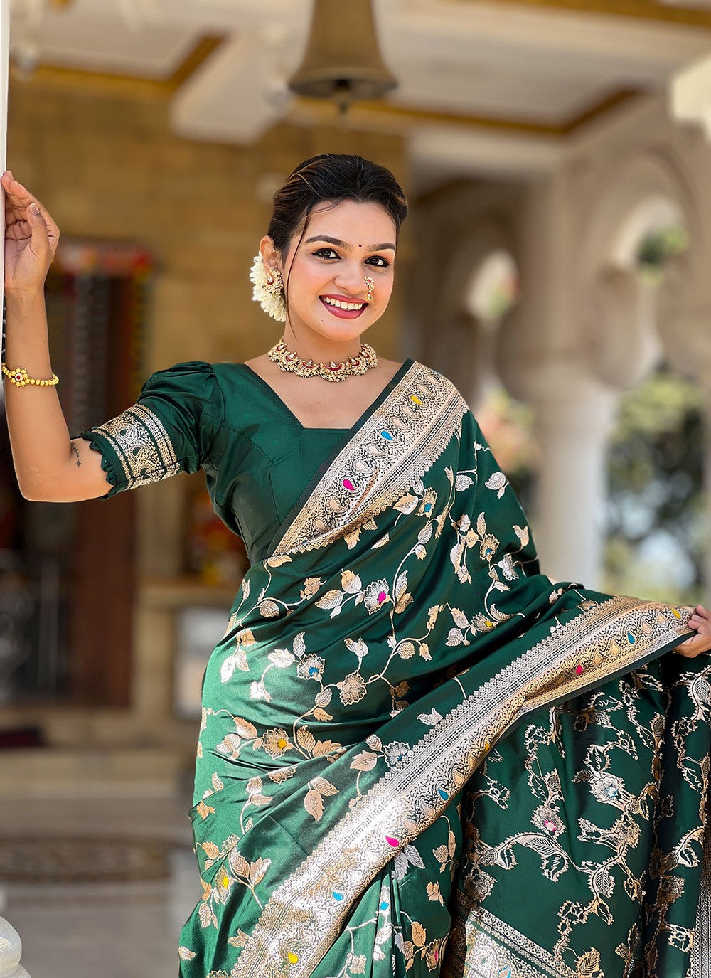 Green Banarasi Silk Contemporary Saree Jacquard Work S16582