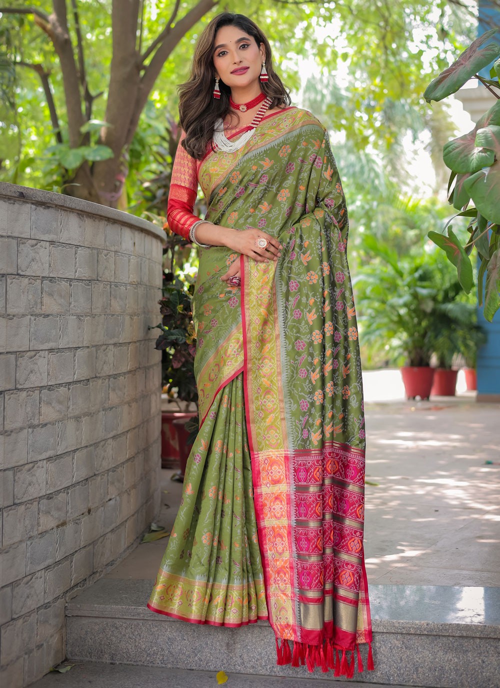 Contemporary Woven Green Patola Silk Saree S12438