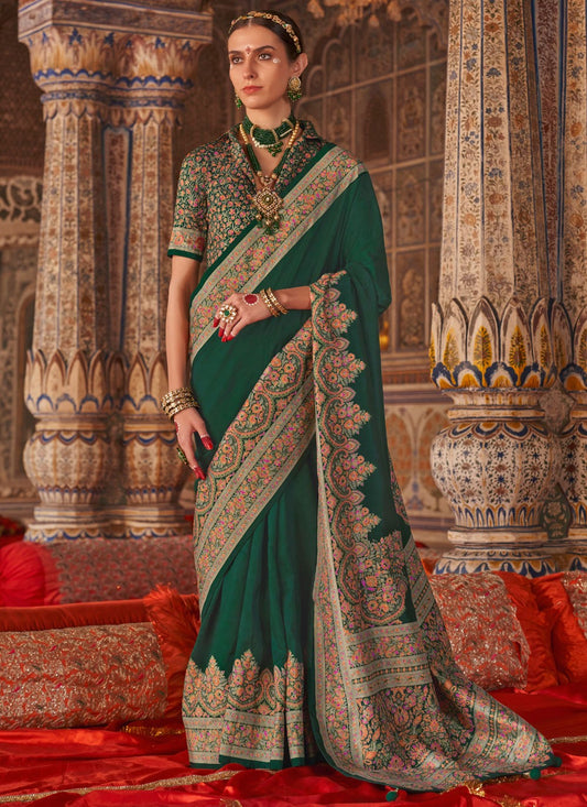 Green Silk Classic Saree Printed S20303