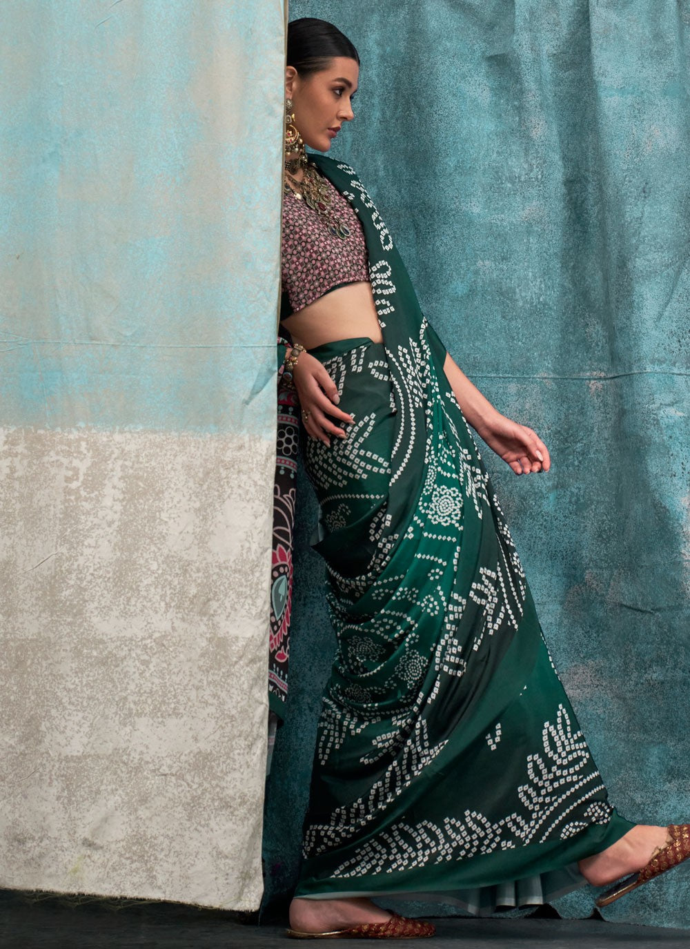 Classic Printed Crepe Silk Saree - S6461