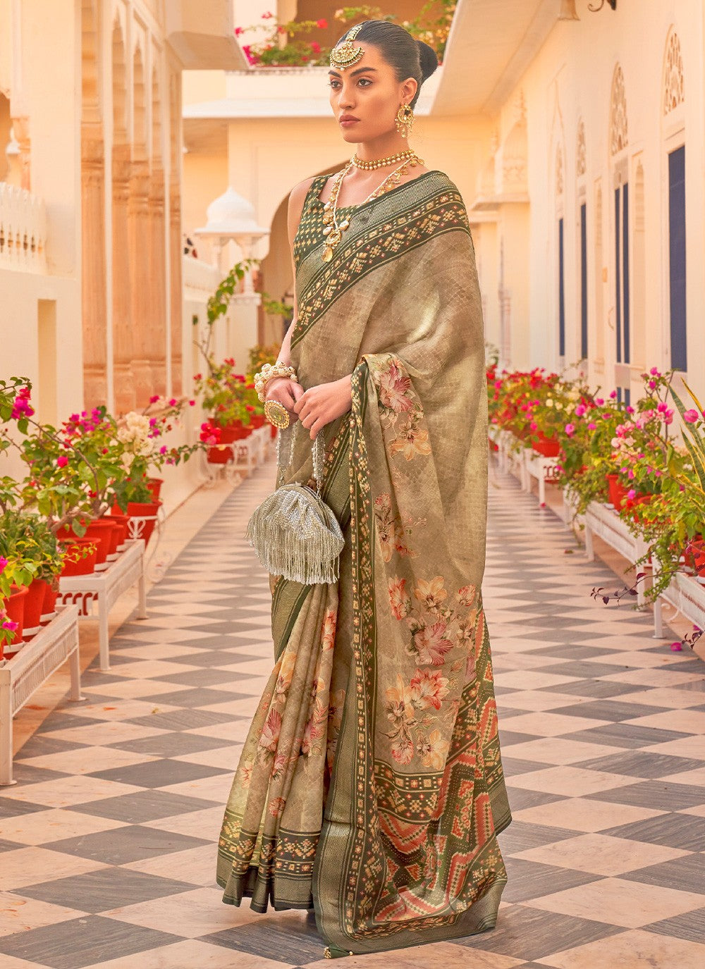 Trendy Printed Chiffon, Silk Saree - S2770