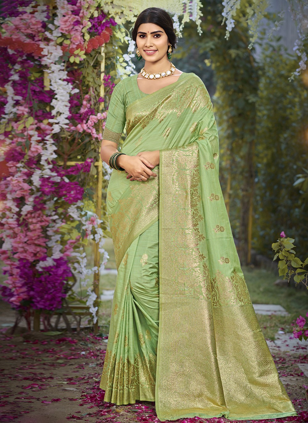 Weaving Zari Silk Green Saree S14578