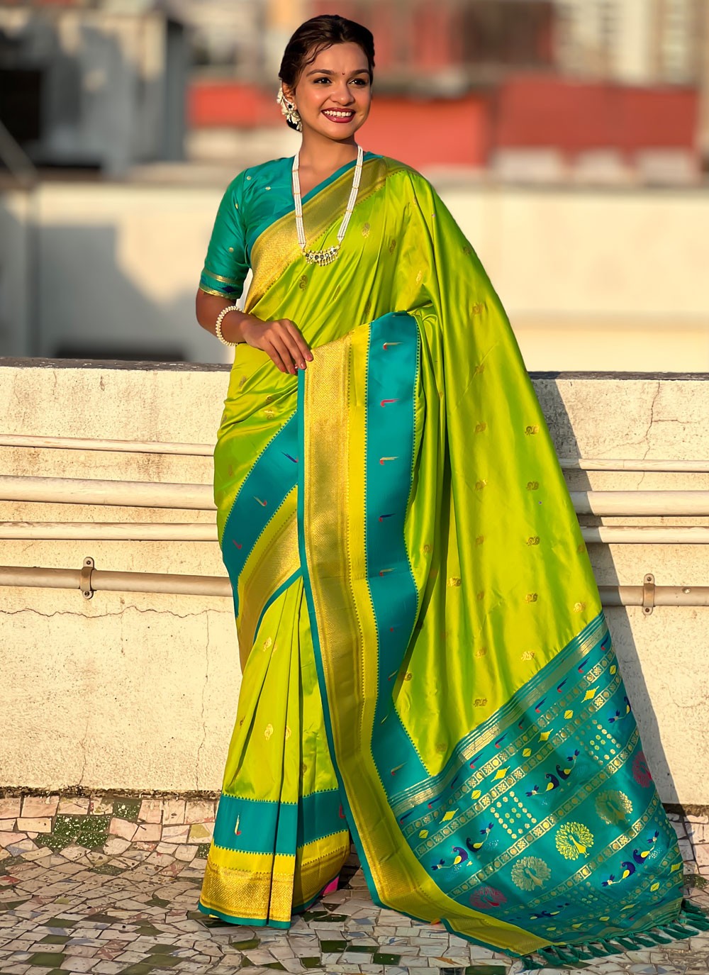 Green Silk Classic Saree Weaving Zari S15779