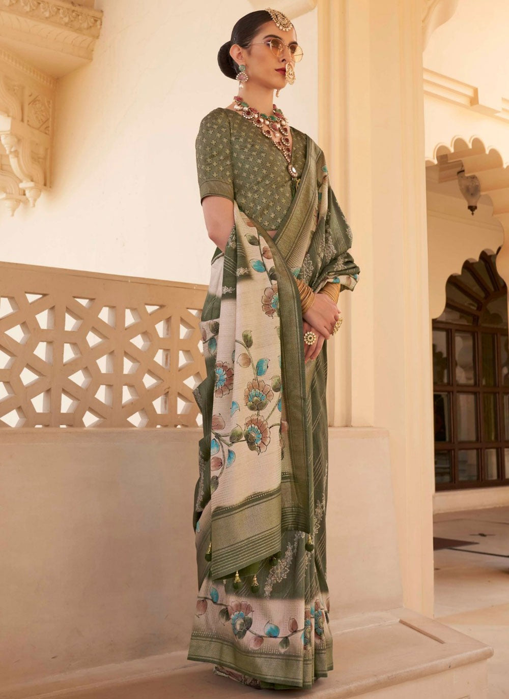 Classic Foliage Prints Silk Saree - S8078