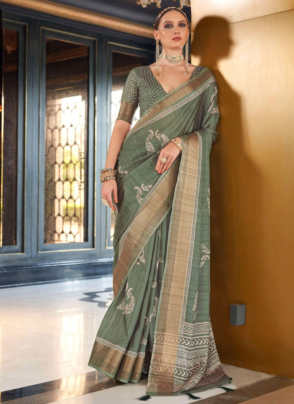 Classic Digital Print Silk Saree - S8418