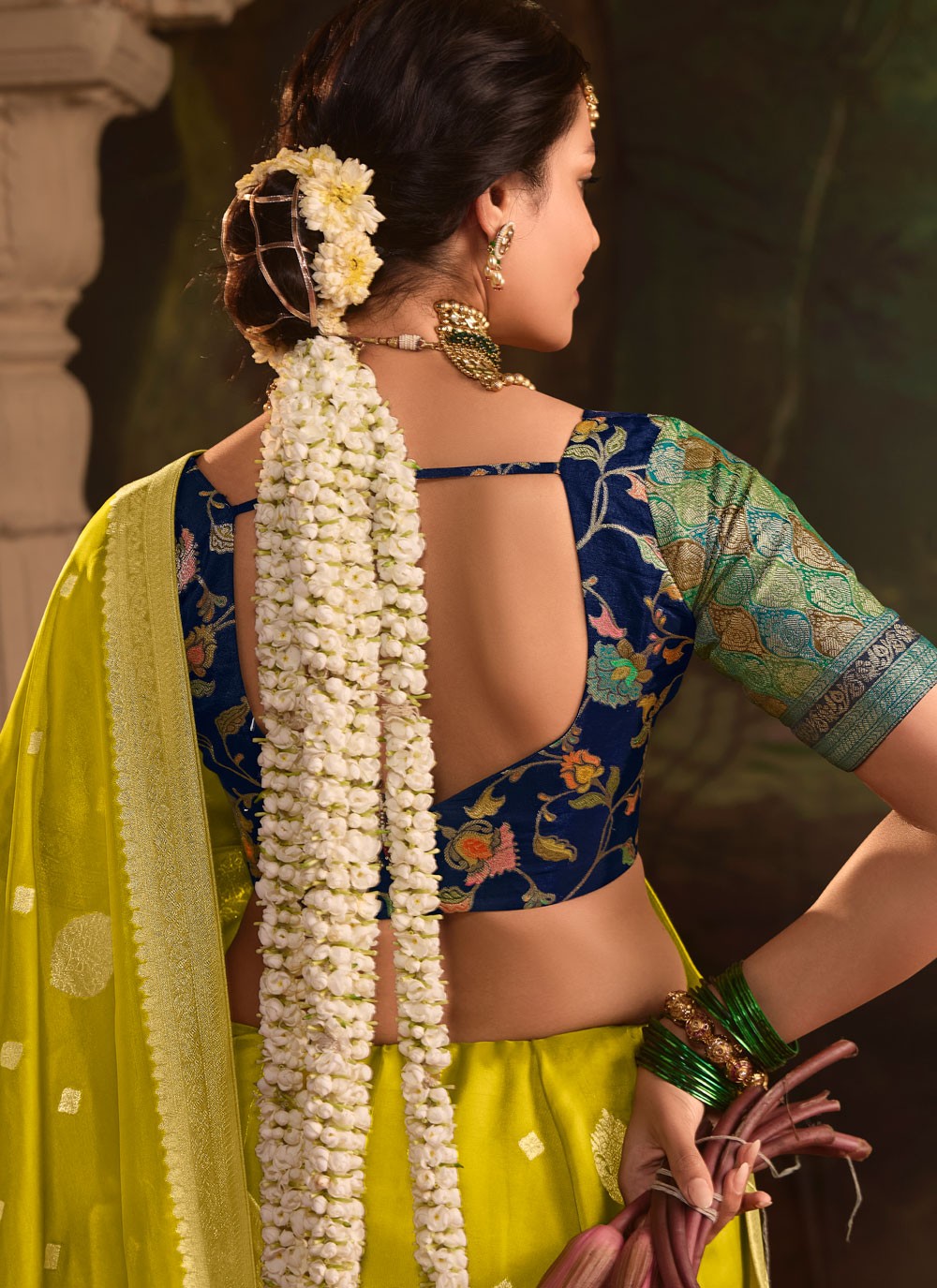Weaving Zari Pure Dola Saree - S12085
