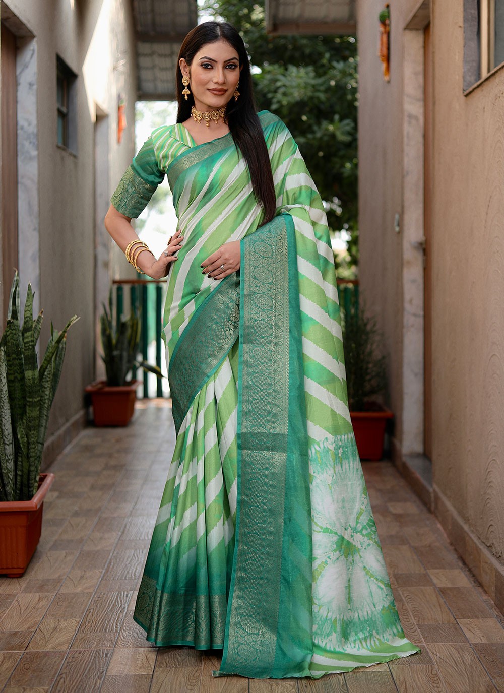 Classic Digital Print Silk Saree - S6910