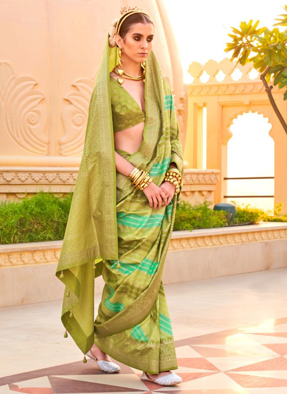 Classic Foliage Prints Silk Saree - S7236