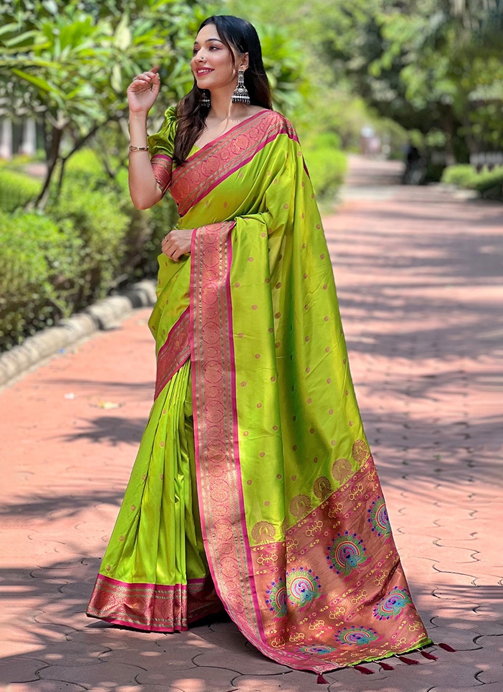 Traditional Weaving Zari Paithni, Silk Saree - S8590