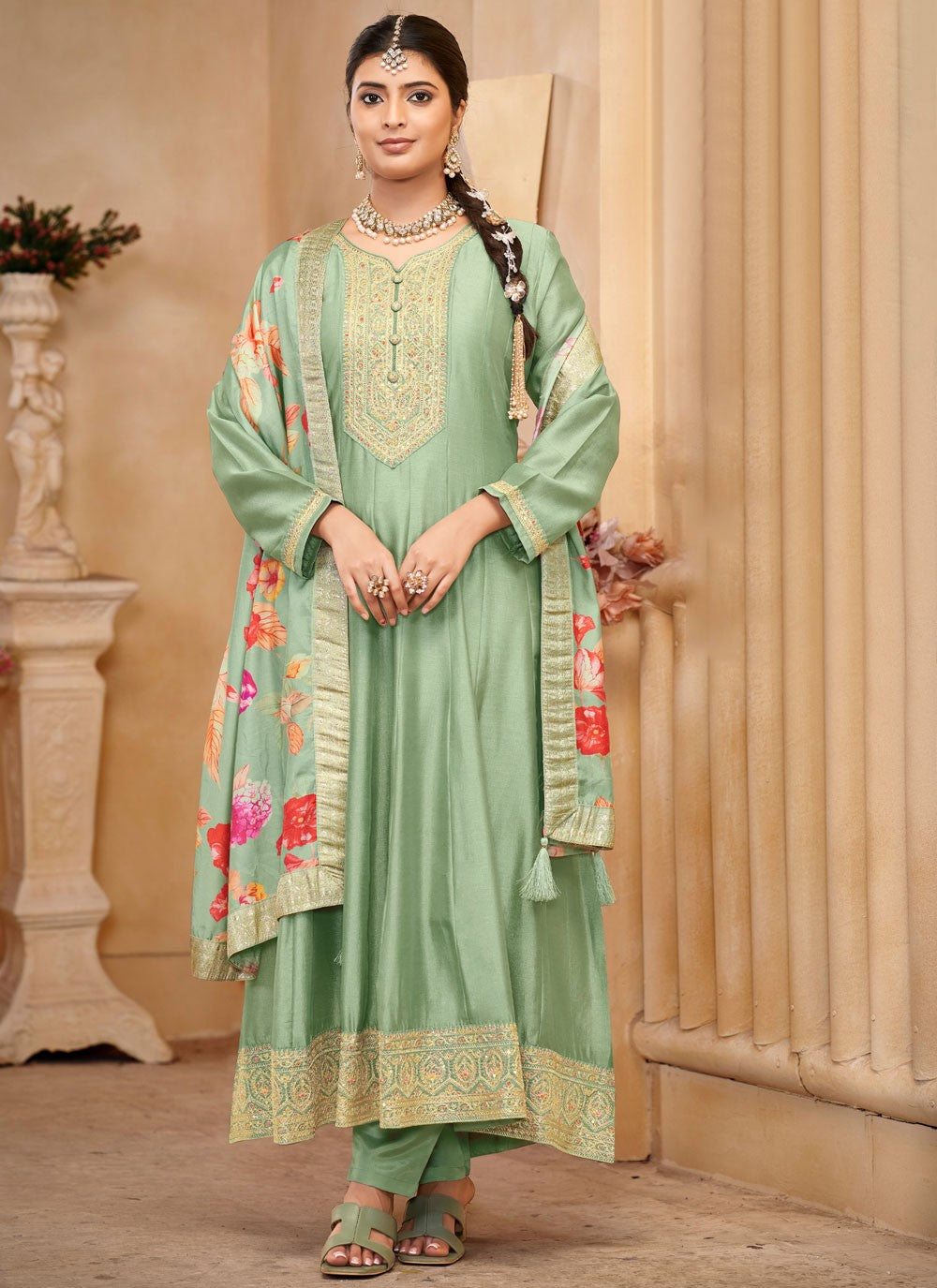 Embroidered Vichitra Silk Green Salwar Suit T5964