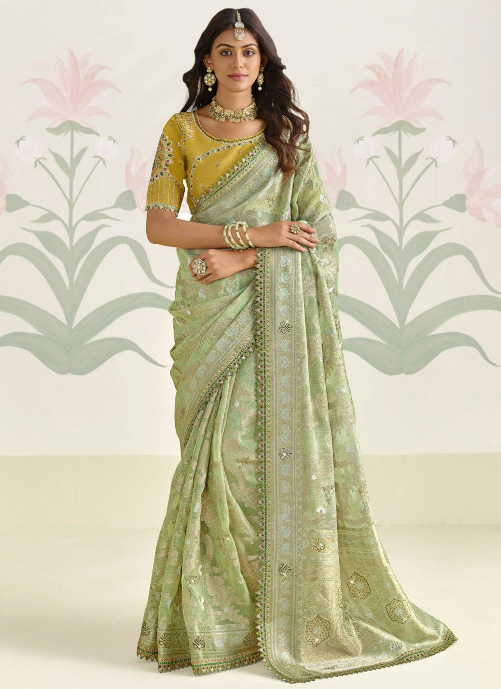 Classic Saree Weaving Zari Green Silk Saree S13016
