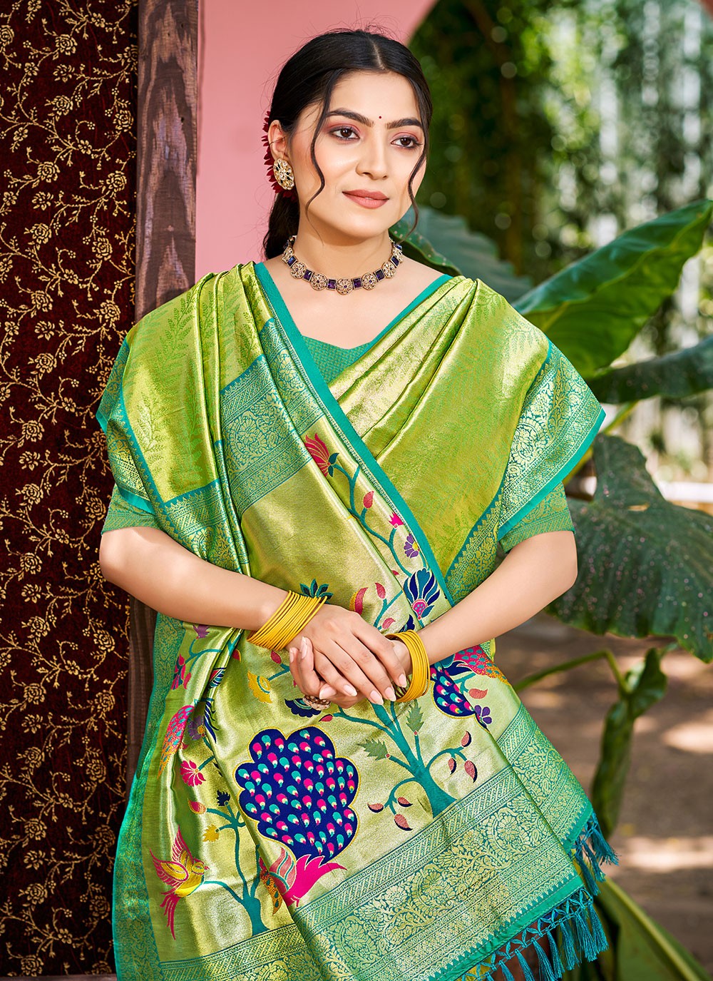 Green Kanjivaram Silk Classic Saree Weaving Zari S17764