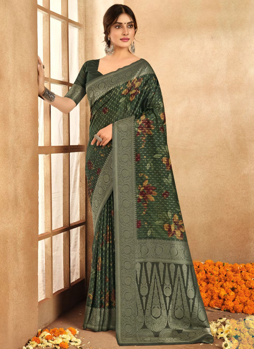 Classic Saree Weaving Zari Green Silk Saree S13331